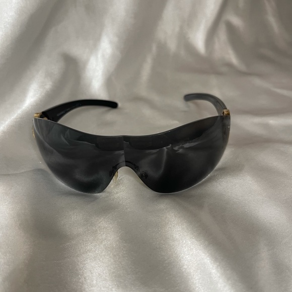 Chanel Sunglasses - Picture 2 of 11